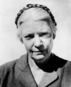 dorothy_day-243x300