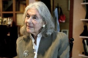 photo of Karen DeCrow